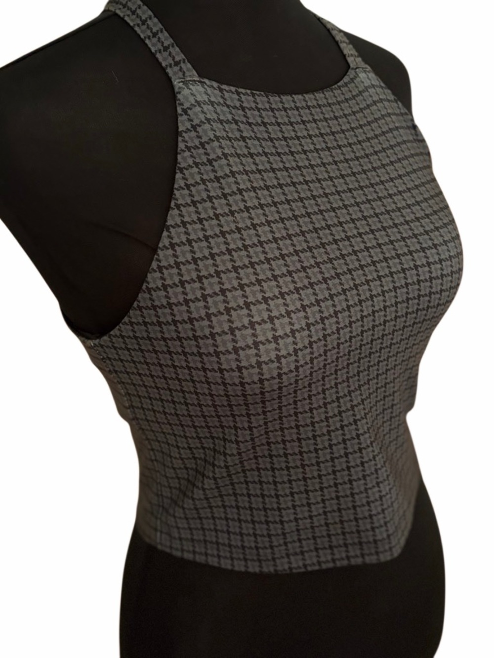 Gilly Hicks Recharge cinch houndstooth Racerback top size M. - Picture 8 of 9